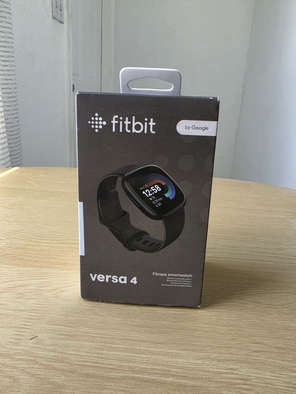 fitbit Versa 4 Smartwatch - Black
